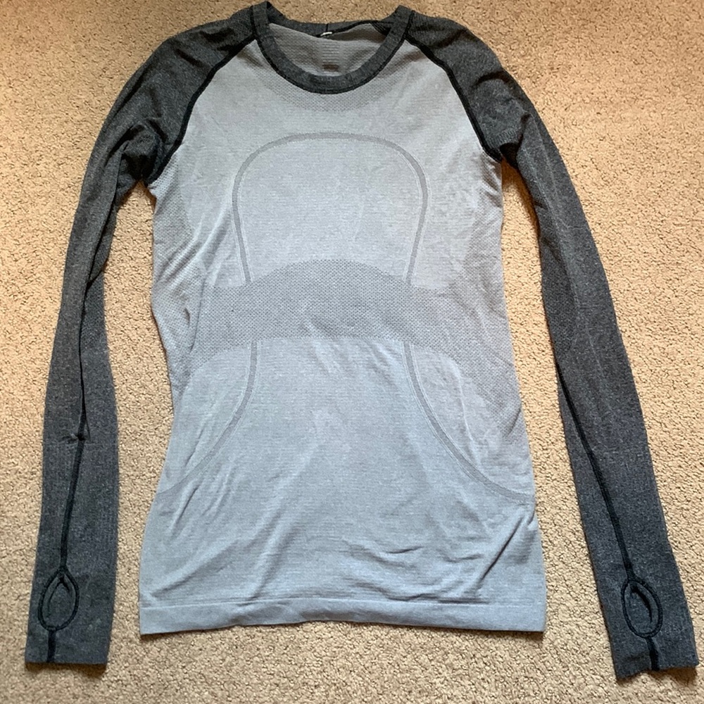 Lululemon Swiftly Tech Long Sleeve 2 tone Gray